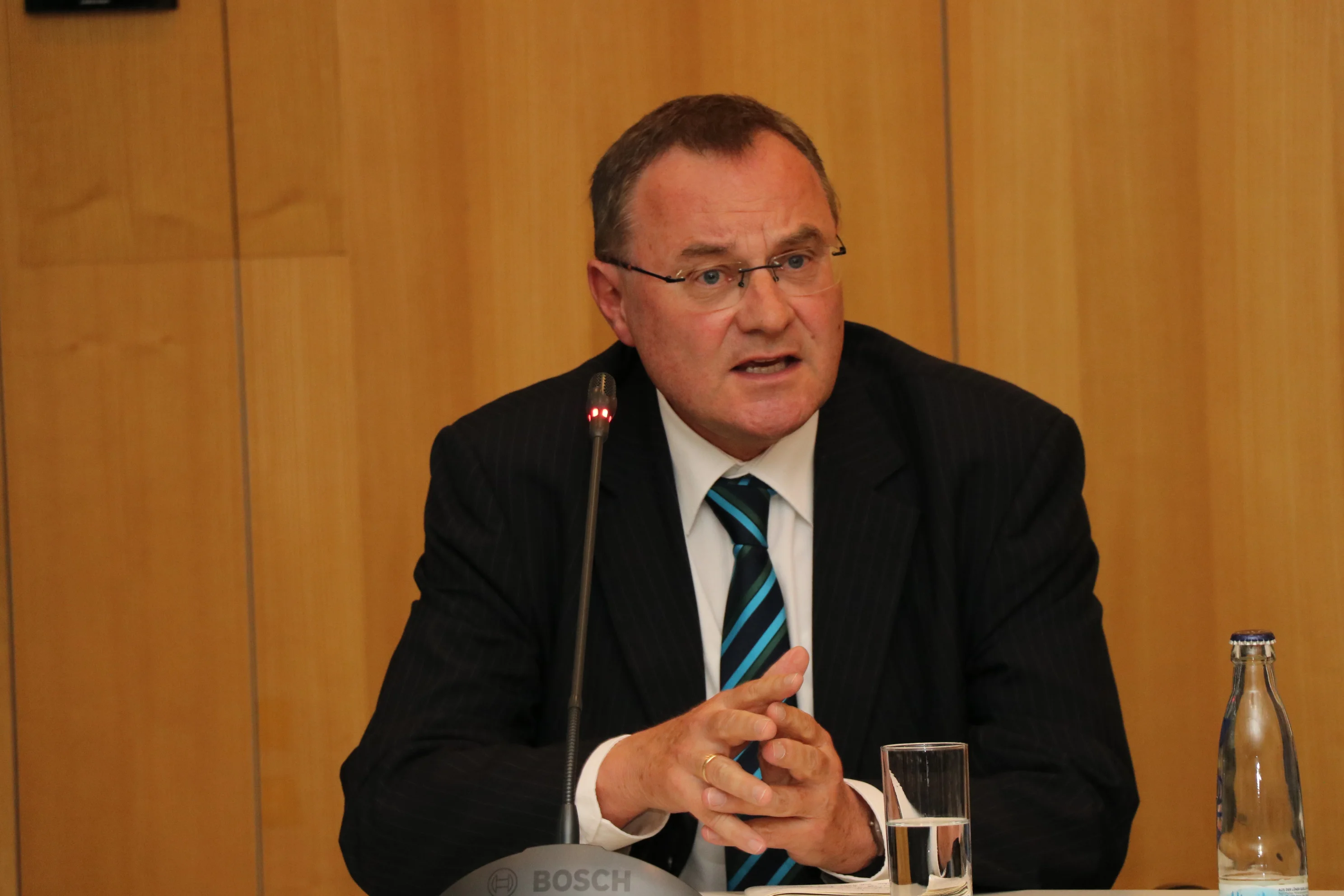 Prof. Dr. Michael Gehler